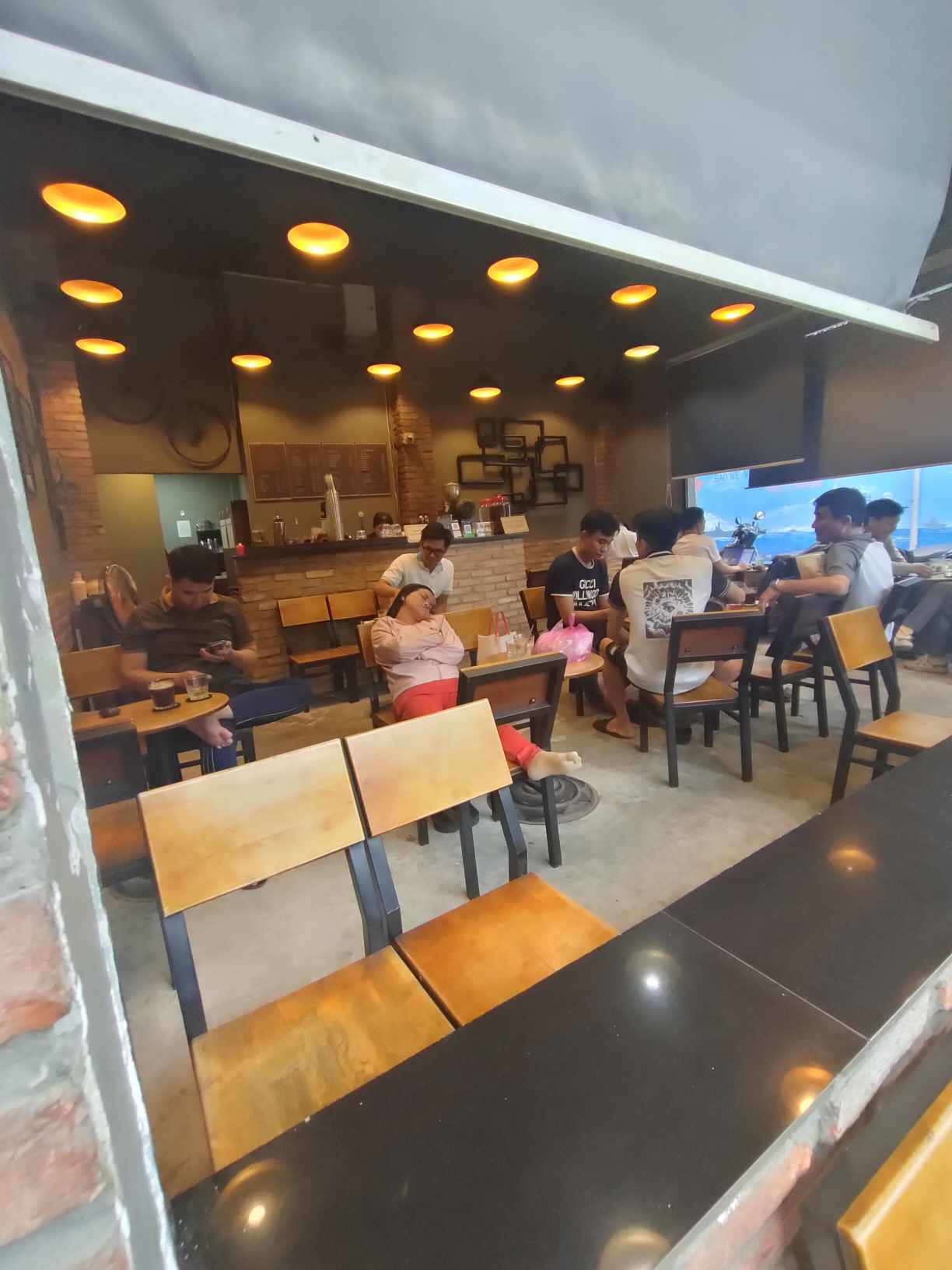 Cho thuê nhà 2 mặt HXT  đường Nguyễn Giản Thanh,Q.10